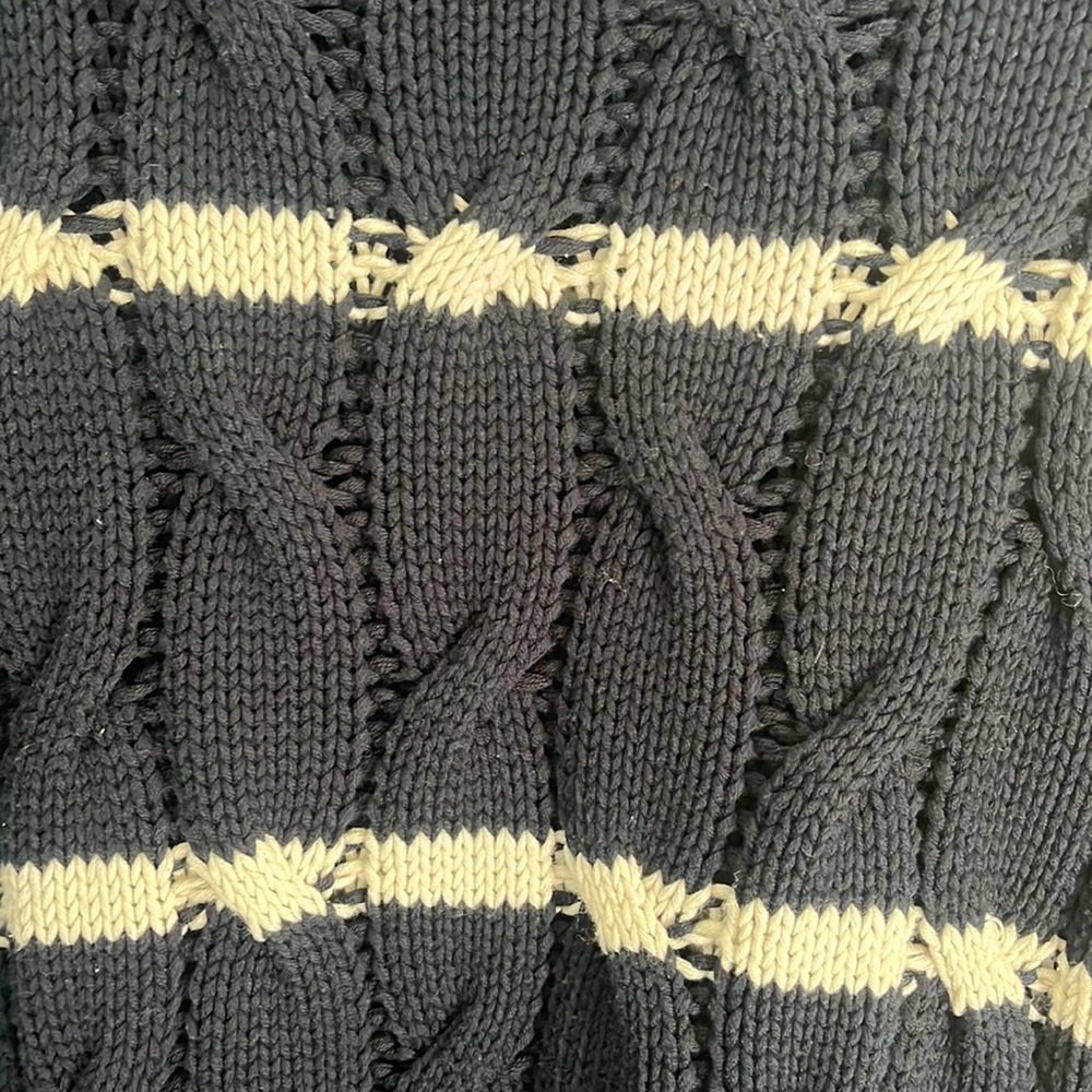 Sweater - Picture 4 of 4